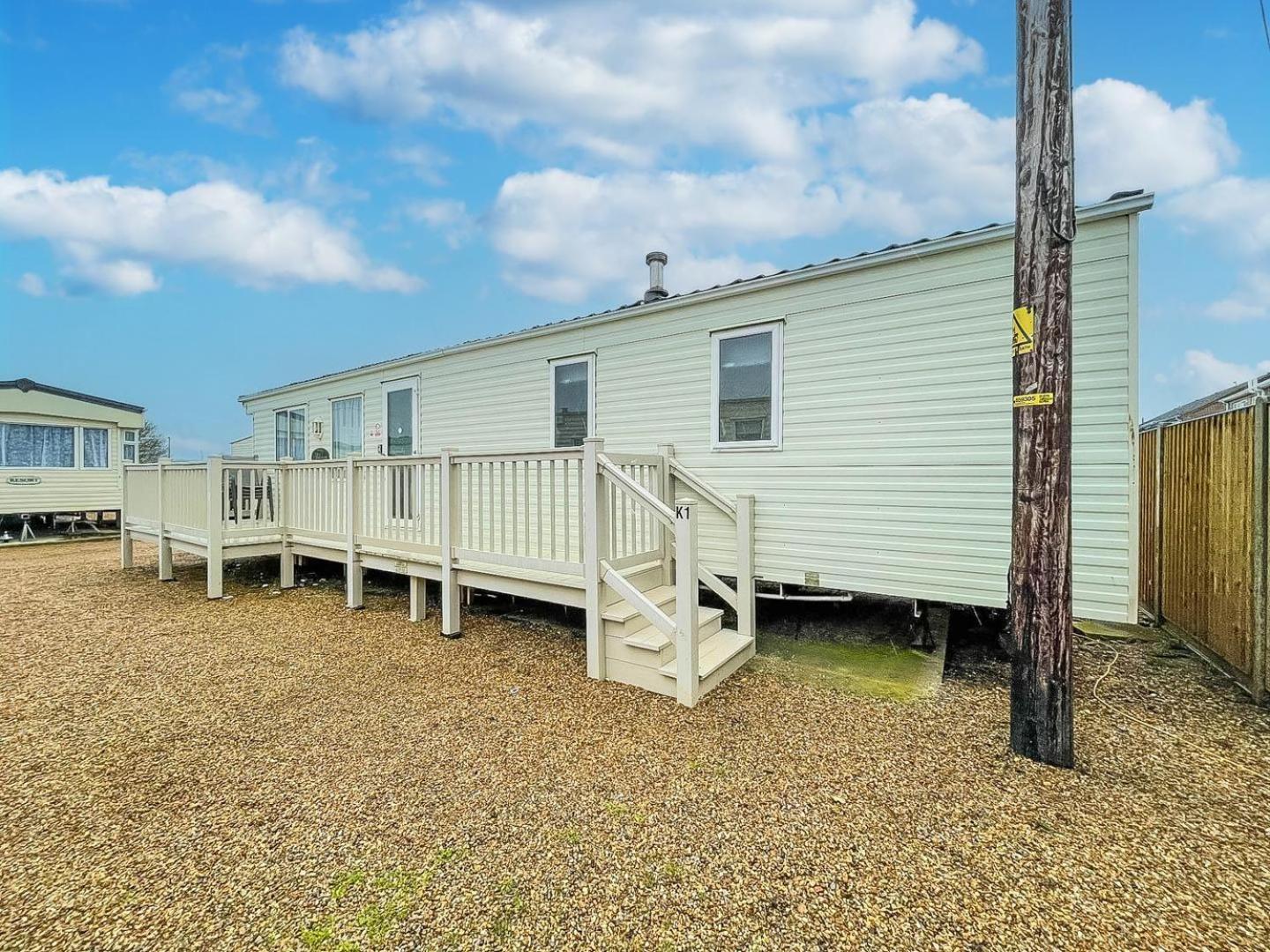 Dog Friendly 8 Berth Caravan, Minutes From The Beach In Hunstanton Ref 13003L Hotel Exterior photo