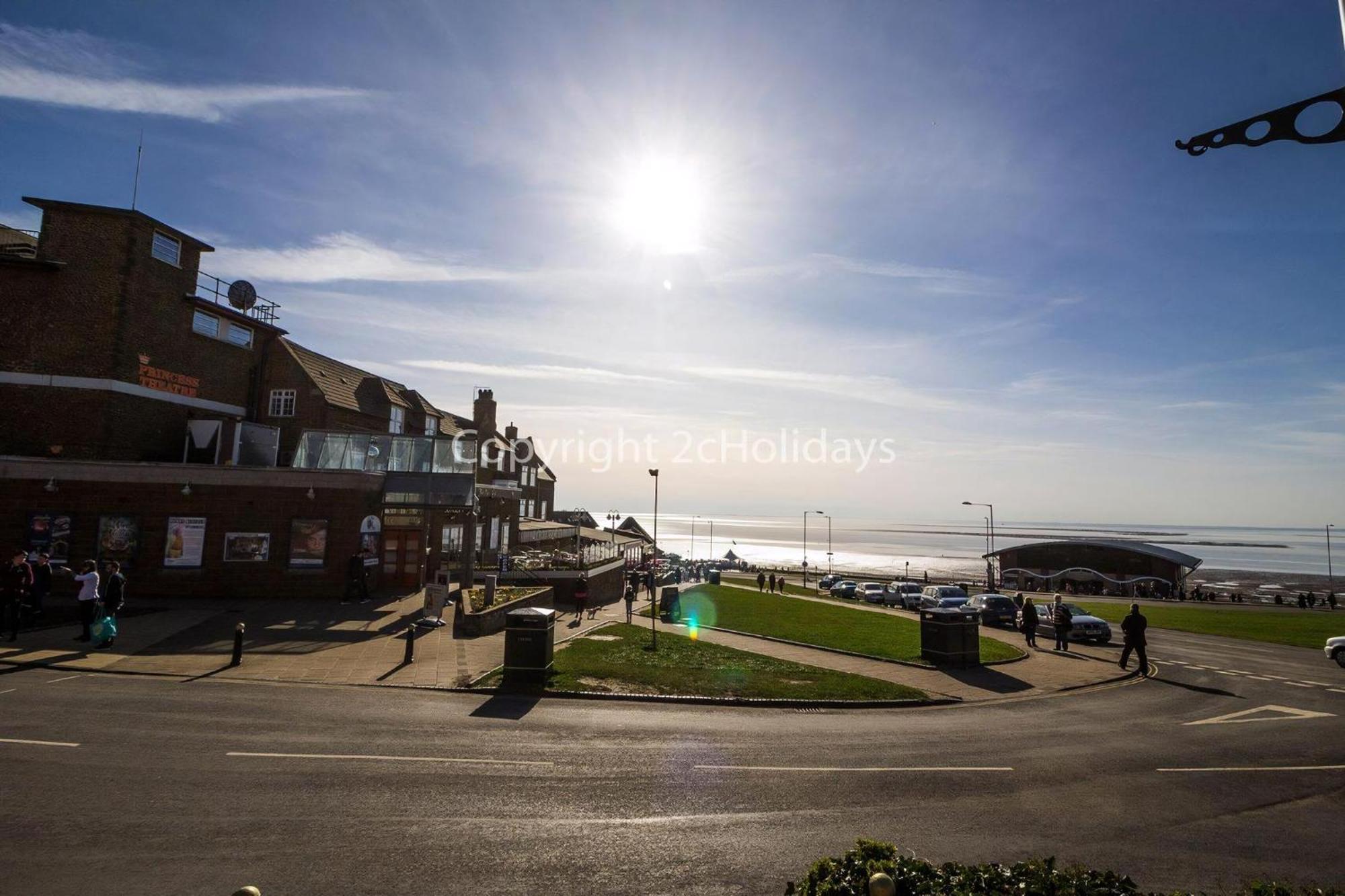 Dog Friendly 8 Berth Caravan, Minutes From The Beach In Hunstanton Ref 13003L Hotel Exterior photo